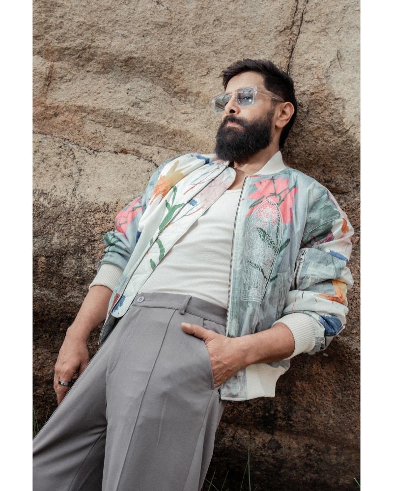 vikram-chiyaan-style-photos